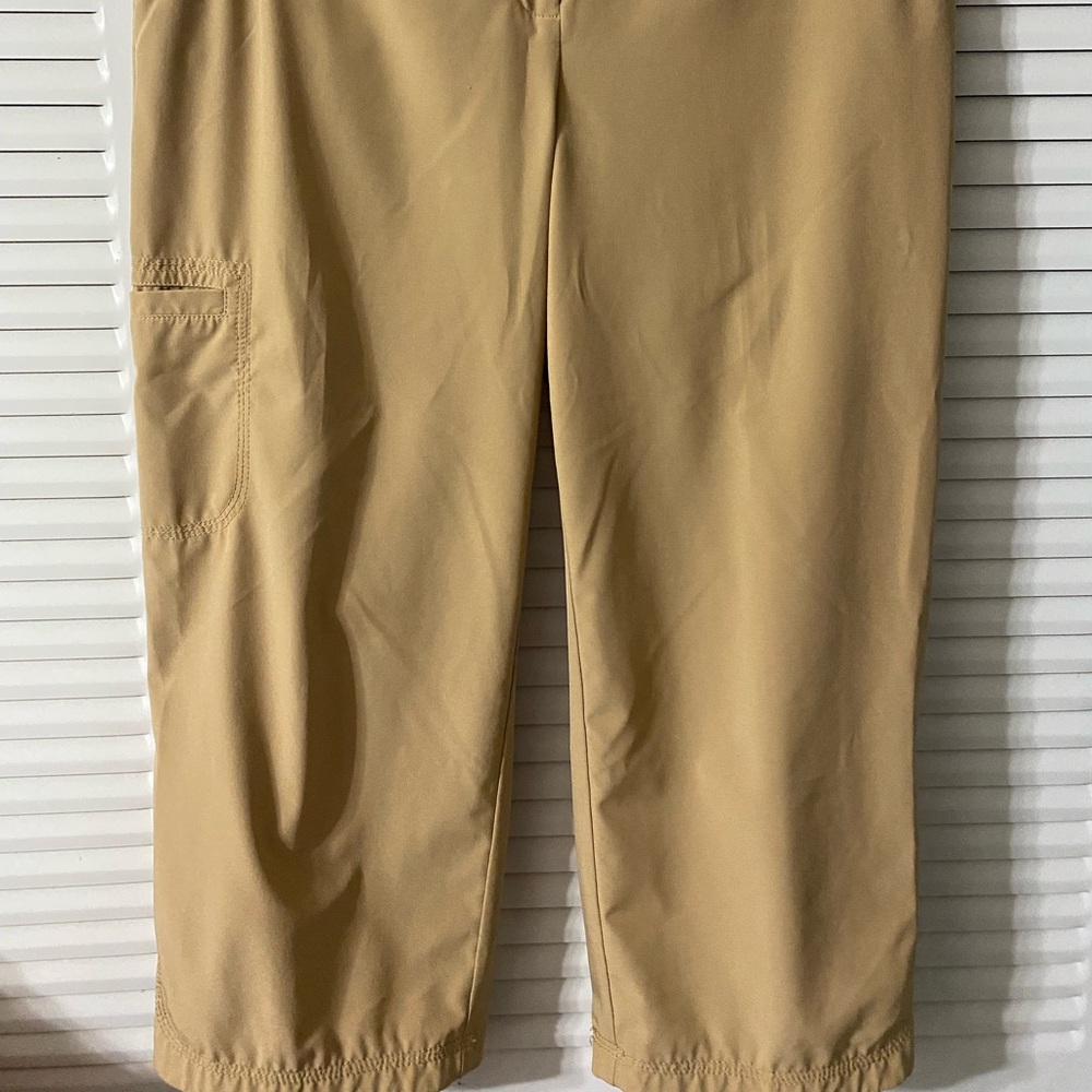 Zenergy Golf by Chico’s Cropped Pants, Sz 8, Chico’s Sz 1, Neutral, Minimalist - Picture 3 of 11